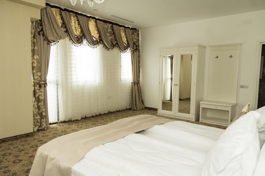 ホテル Pik Elegance プロイェシュティ 部屋 写真